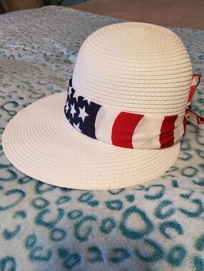 White Sunhat 🇺🇸